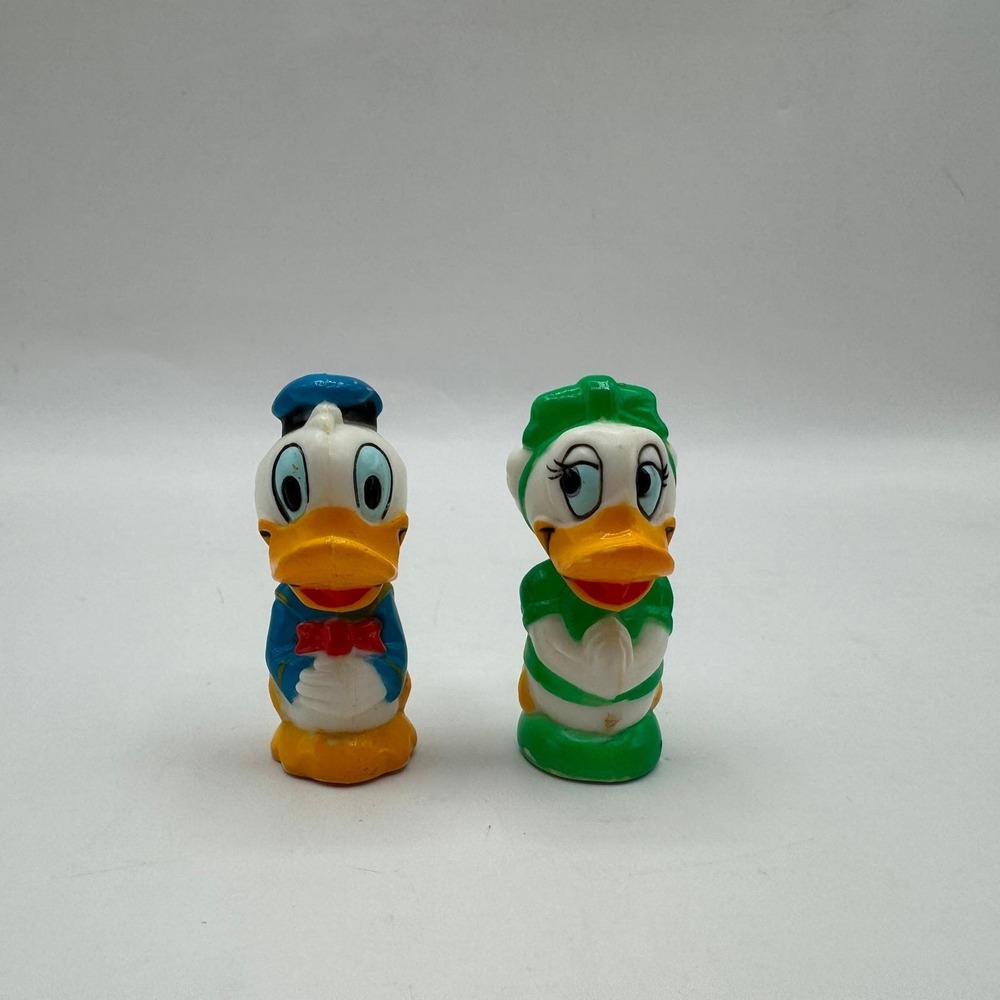 Playmates Figures Kids 3" Multi Donald and Daisy Duck Disneyland Vintage Toy